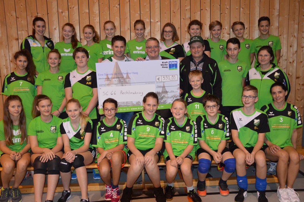 Scheckübergabe Spende_an_Jugendabteilung